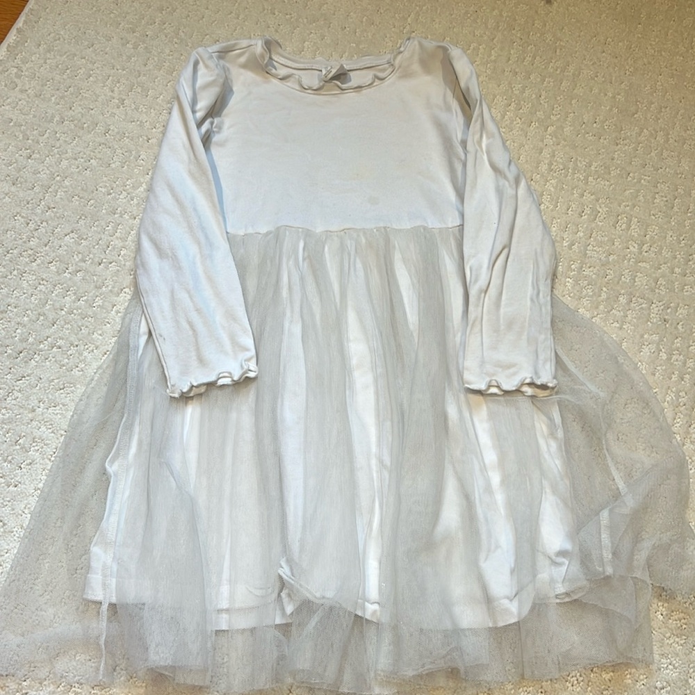 H&M cream colored long sleeve tulle twirling dress